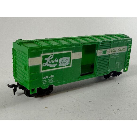 HO Scale Freight Train Cars Vintage Linde Boxcar & Ponderosa Lumber Flatcar - Picture 8 of 15